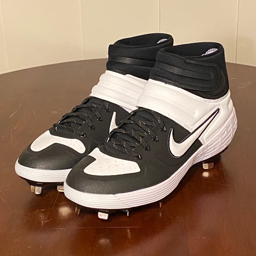 Men’s Nike Baseball cleats